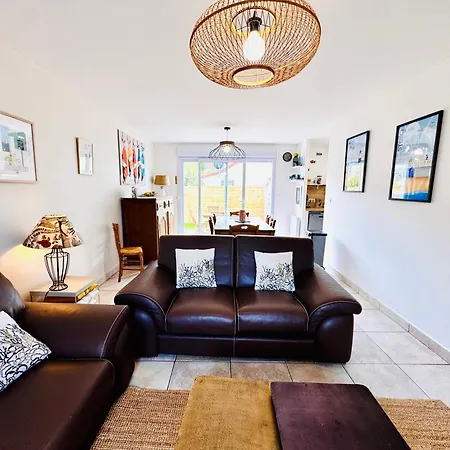 La Pommeraie Maison Avec Jardin A Holiday home *
